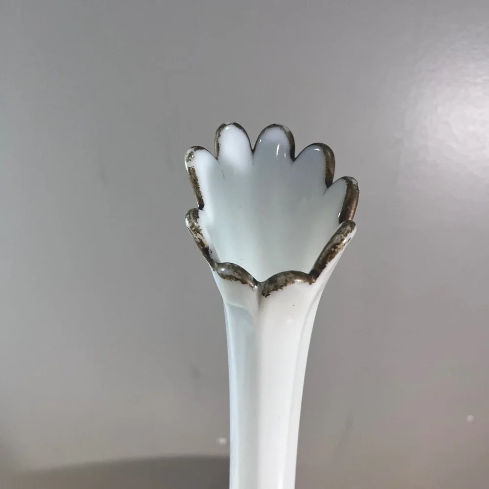 N/A milk glass